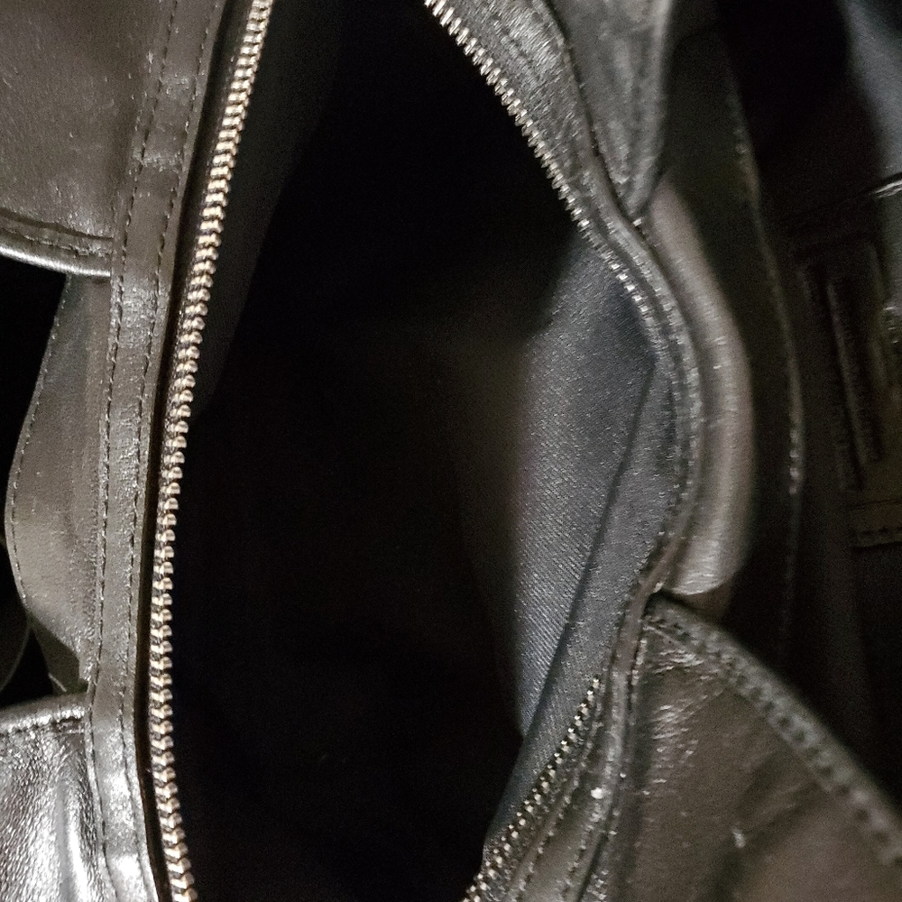 Coach - Picture 3 of 5